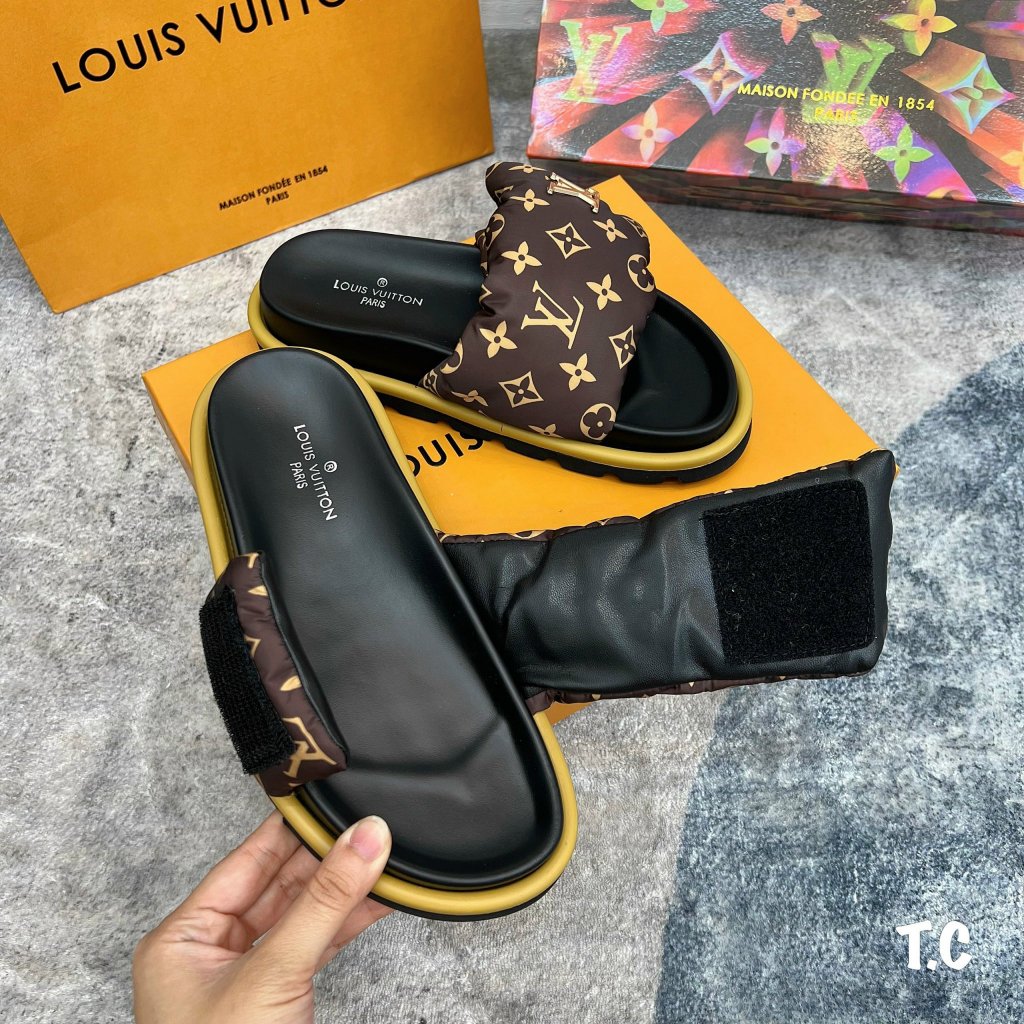 DÉP LÊ LV QUAI DÁN PHỒNG