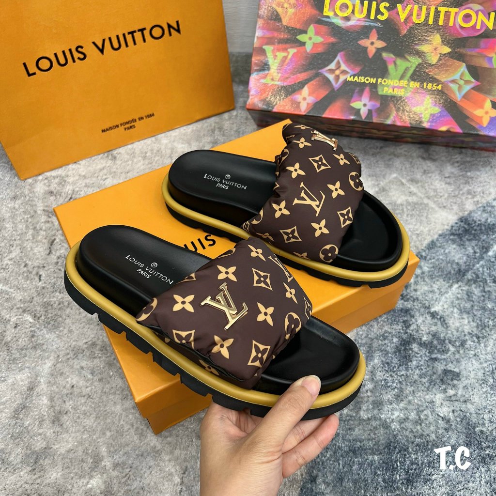 DÉP LÊ LV QUAI DÁN PHỒNG