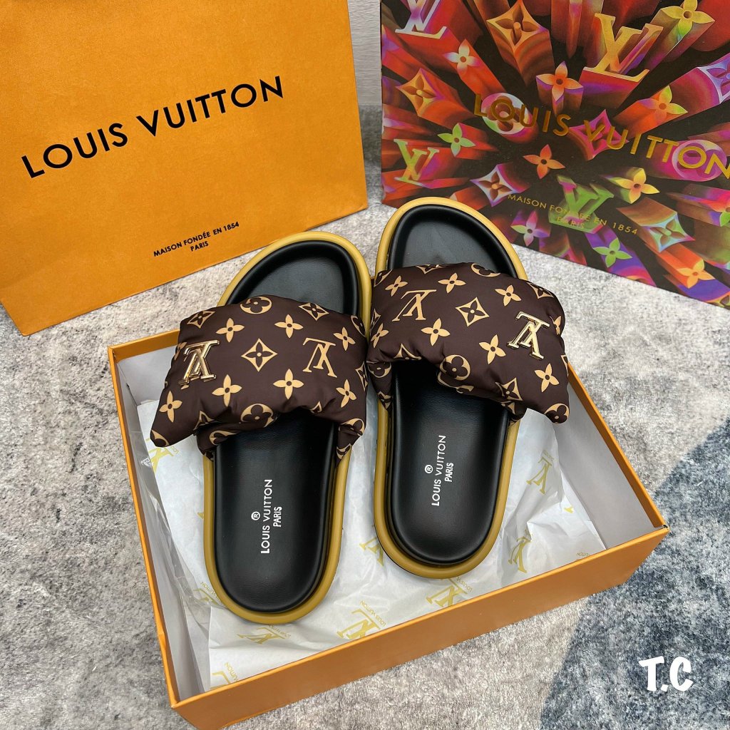 DÉP LÊ LV QUAI DÁN PHỒNG