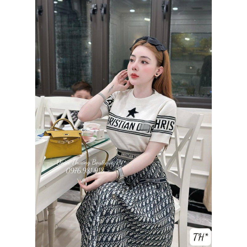 Set áo len cộc tay và chân váy