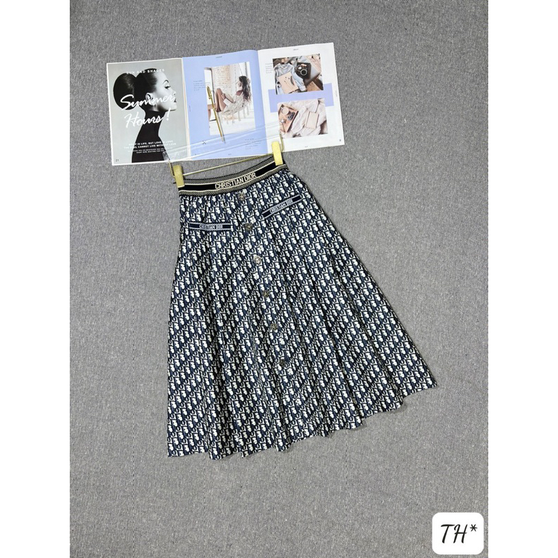 Set áo len cộc tay và chân váy