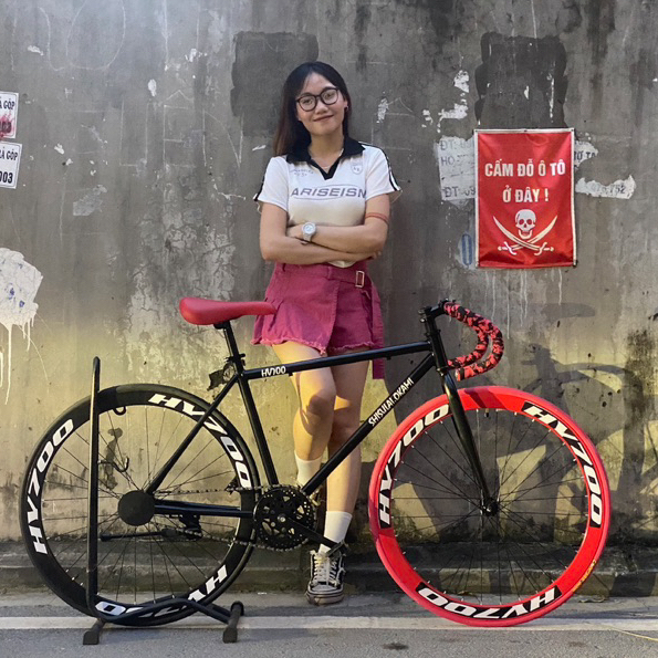Xe đạp Fixed Gear tay cong 2 lip Vành 60 có logo trên khung - 2023