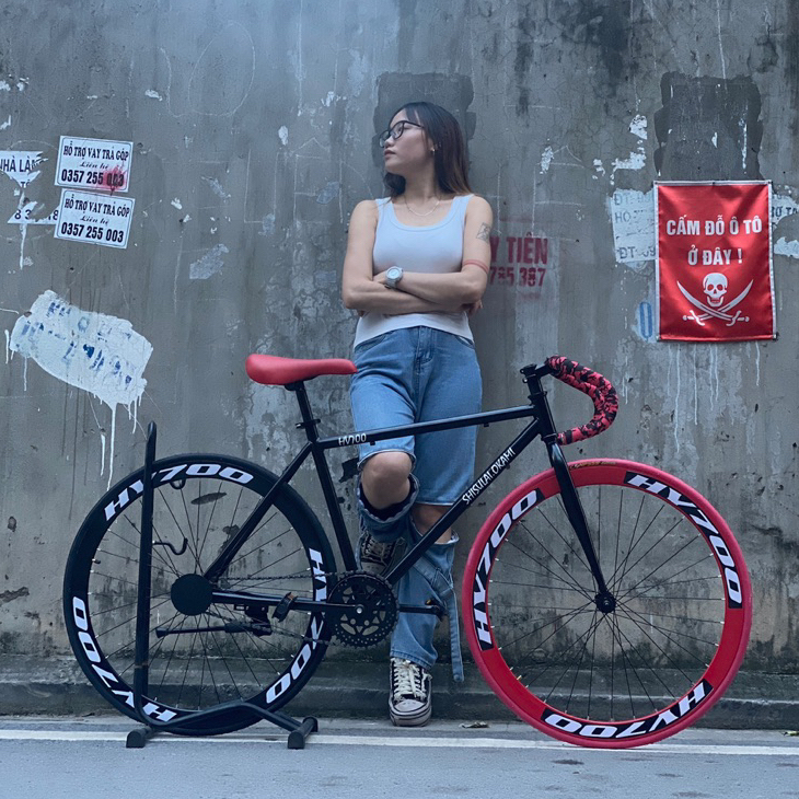 Xe đạp Fixed Gear tay cong 2 lip Vành 60 có logo trên khung - 2023
