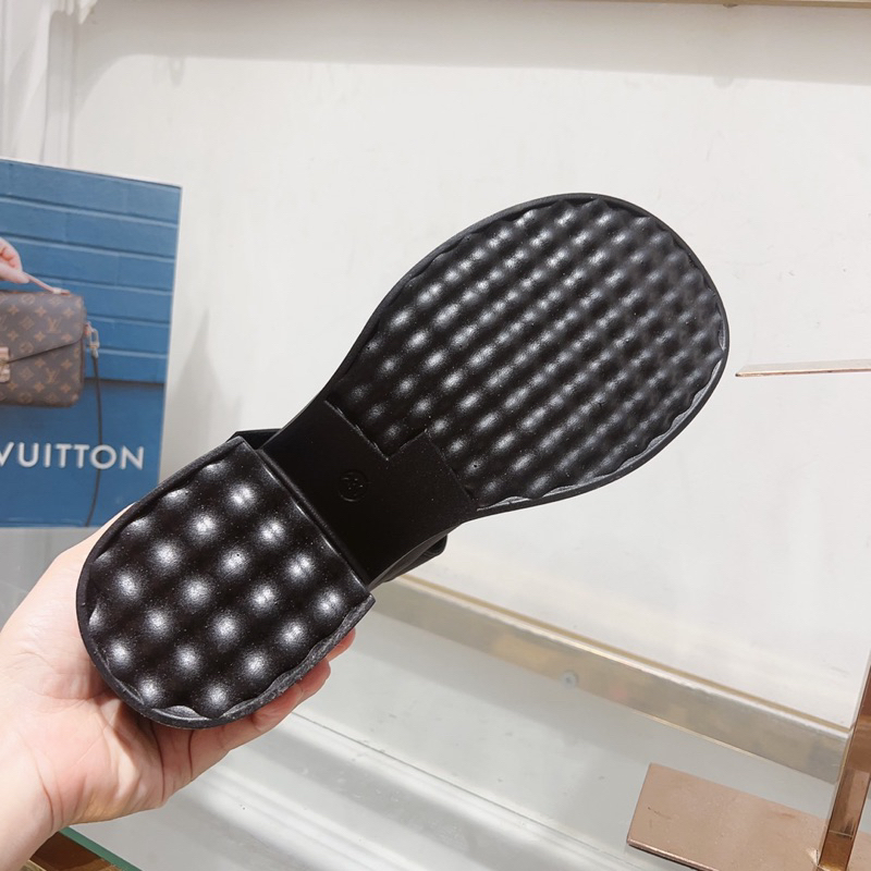 Giày búp bê miu khoá vuông quai ngang da bóng gót vuông hàng QCCC fullbox