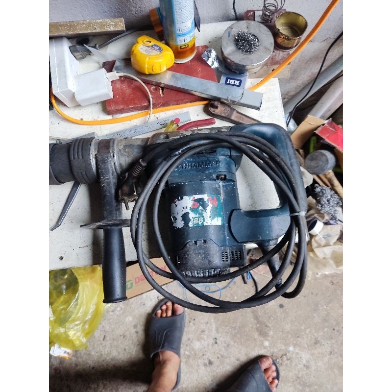 Máy đục bê tông Bosch điện 220v tặng mũi đục