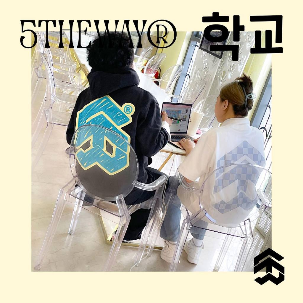 Áo thun tay ngắn họa tiết caro 5THEWAY /checkerboard/ NEW TEE