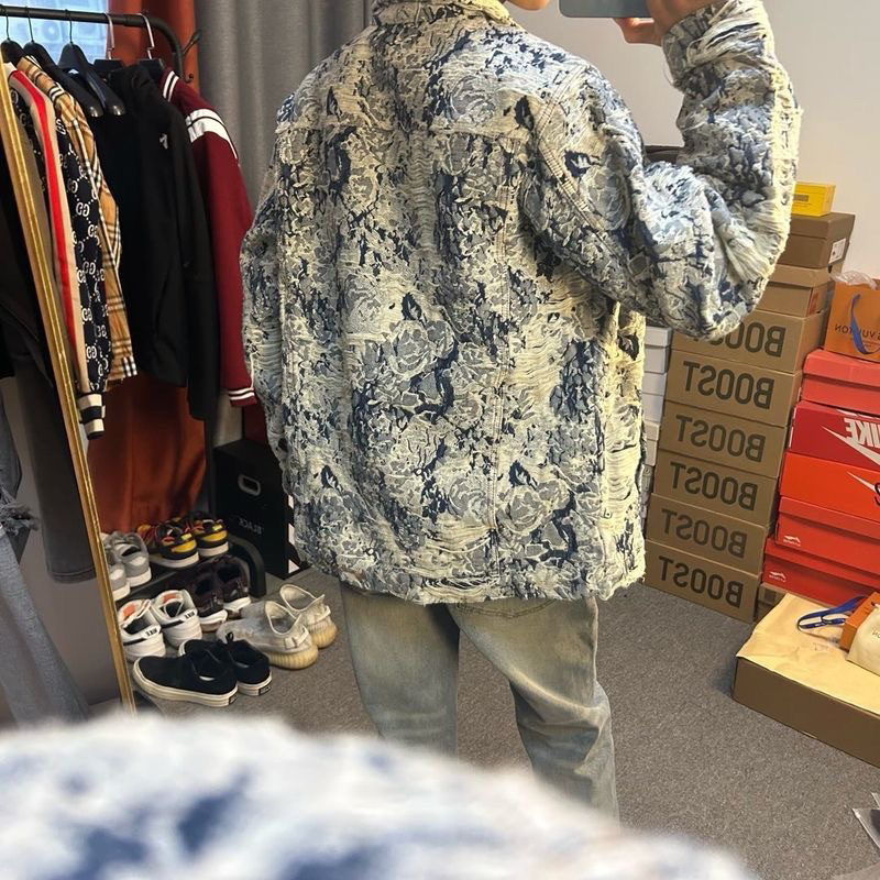 Áo Khoác Jeans Hoạ Tiết Phong Cách Nam Nữ