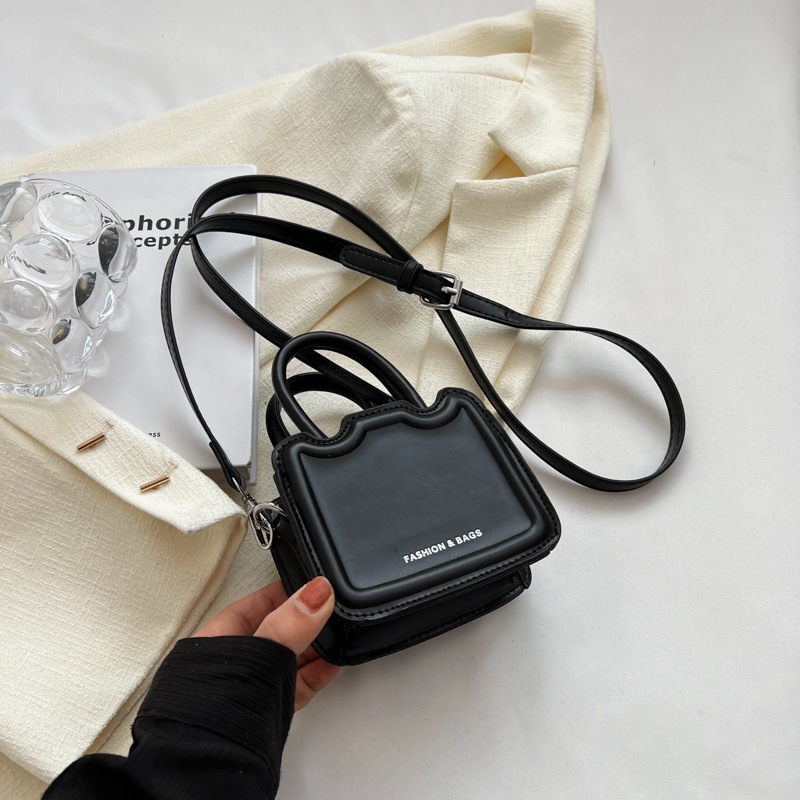 Túi bánh quy mini túi xách nữ đeo chéo hàng QCCC L06