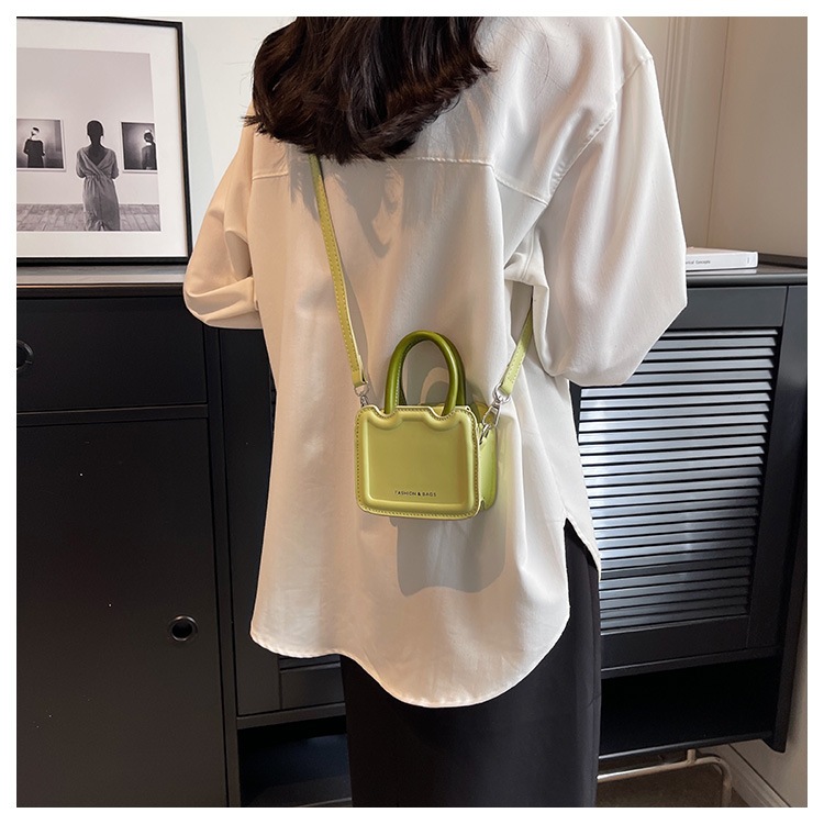 Túi bánh quy mini túi xách nữ đeo chéo hàng QCCC L06