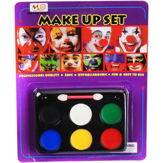 Set make up hoá trang Halloween.