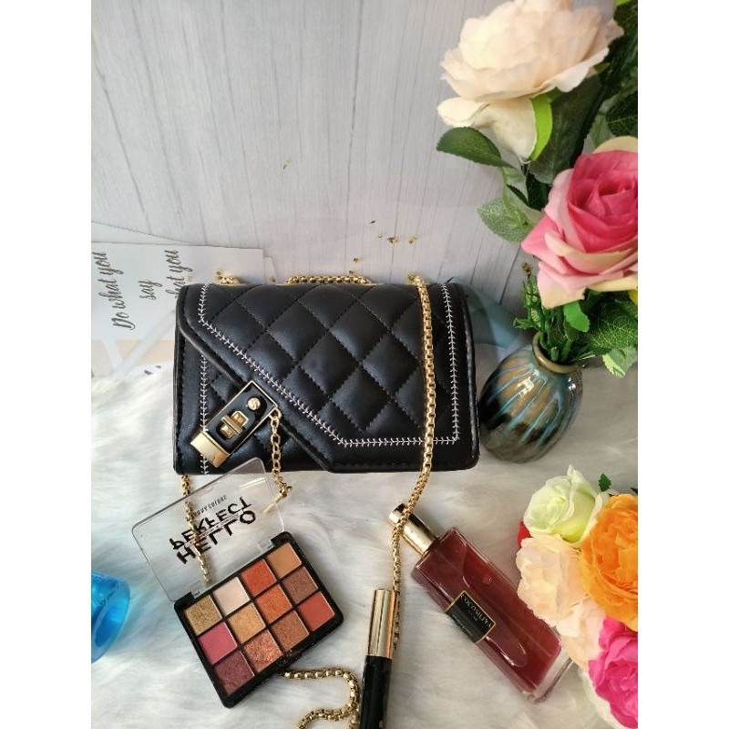 Túi xách nữ khóa chéo 3 ngăn giá rẻ thời trang hot trend siêu xinh