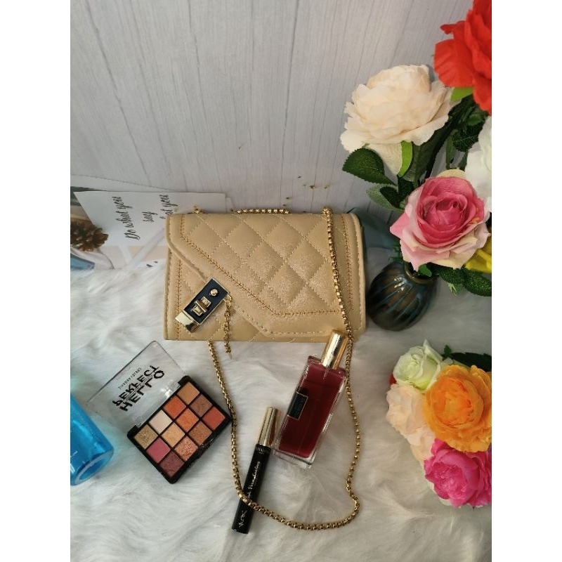 Túi xách nữ khóa chéo 3 ngăn giá rẻ thời trang hot trend siêu xinh