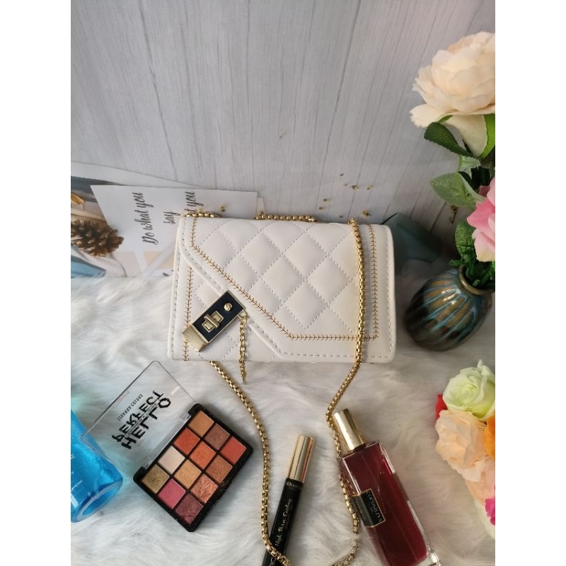 Túi xách nữ khóa chéo 3 ngăn giá rẻ thời trang hot trend siêu xinh