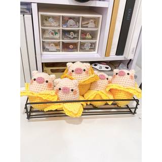 Heo chuối móc khoá bằng len handmade