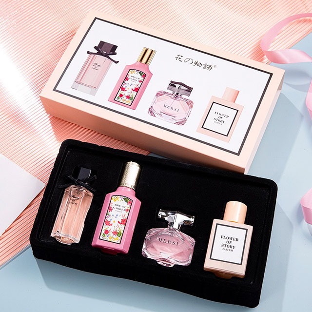 Set 4 Chai Nước Hoa FRAGRANCES Hương Thơm Tươi Mát F-224