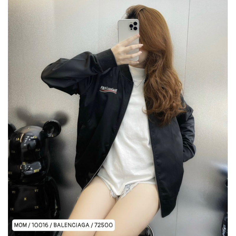 Áo khoác bomber nam nữ hai lớp có hoạ tiết in chữ logo hai lớp khoá kéo thời trang phong cách giới trẻ có size s đến xl