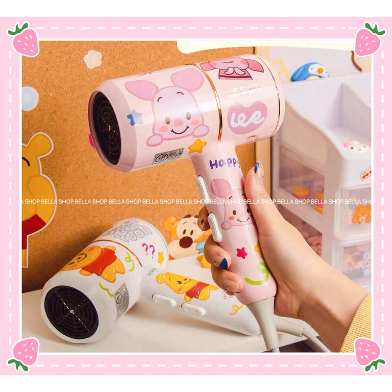 Máy Sấy Tóc Màu Hồng Mini Tiện Dụng  Hoạ Tiết Gấu Dâu Siêu Dễ Thương