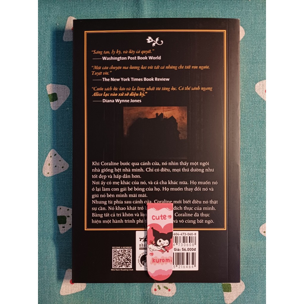 Bìa bọc thiếu nhi - Coraline