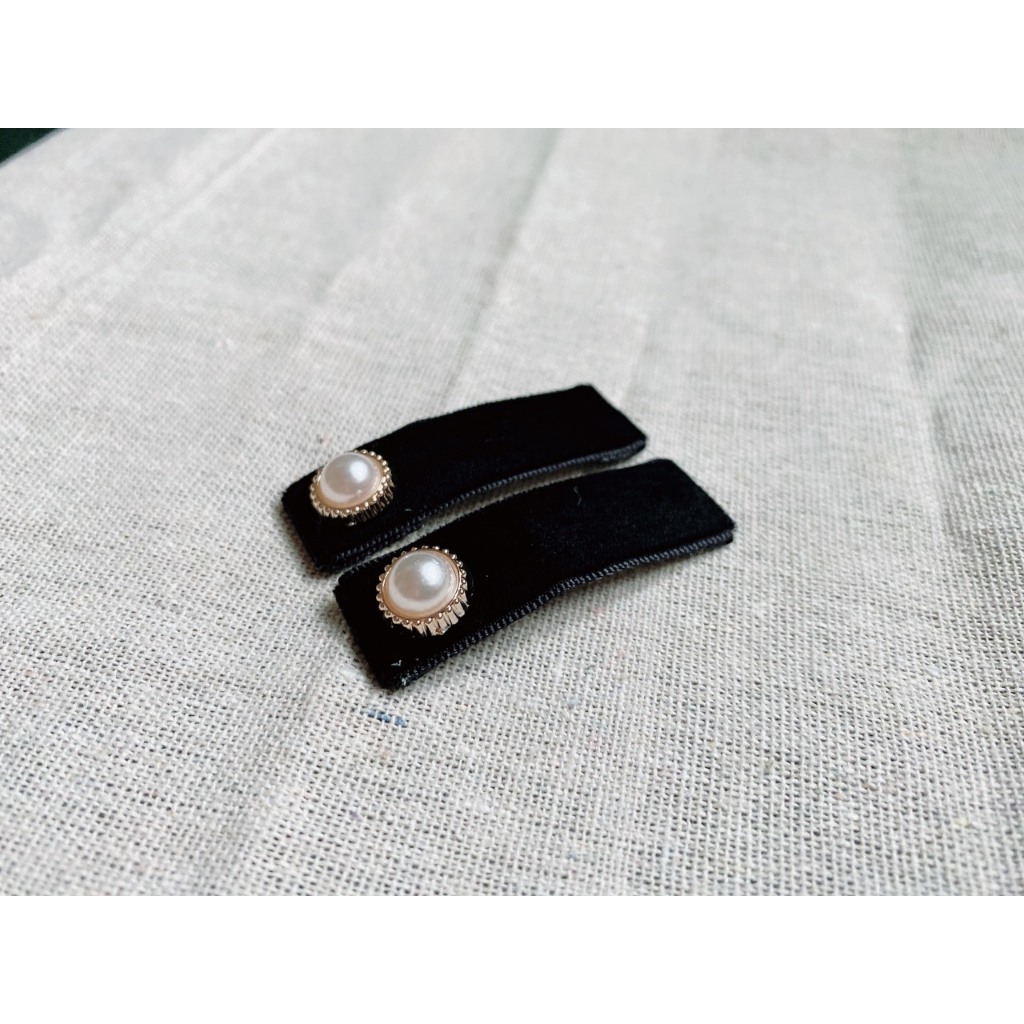 Cặp tóc nhung đen phong cách Retro cho nữ