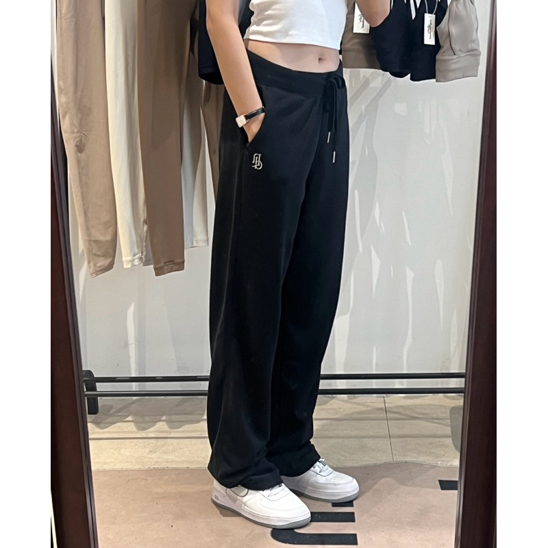 Quần ống suông thể thao basic thun da cá cao cấp Naomi Pants