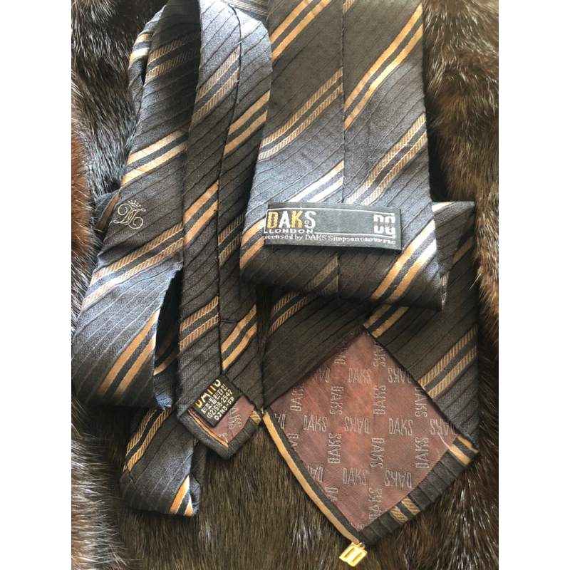 Cà vạt nam hiệu Daks hàng si tuyển