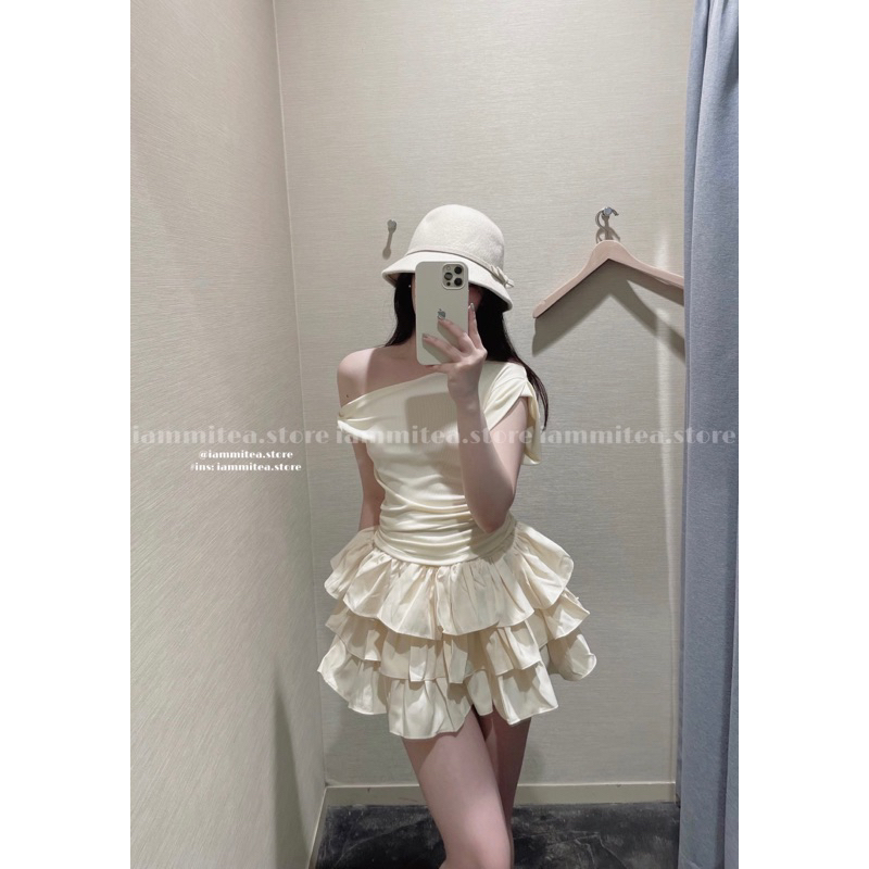 Lina set- set áo trễ vai+ chân váy tầng nhà Iammitea💗