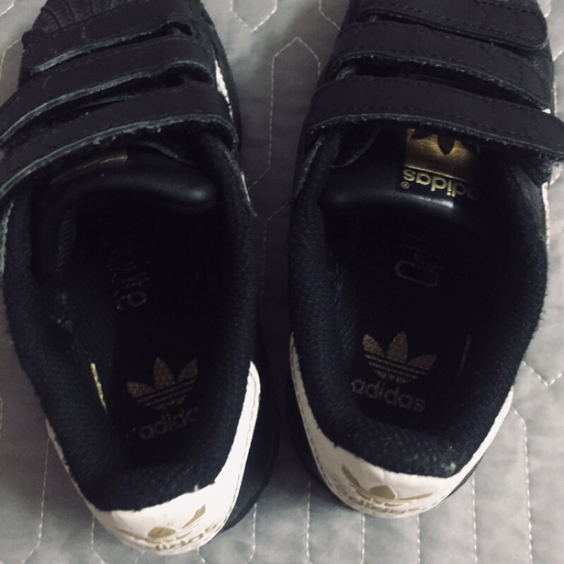 Giày Adidas bé trai size 28,5 cm 2hand