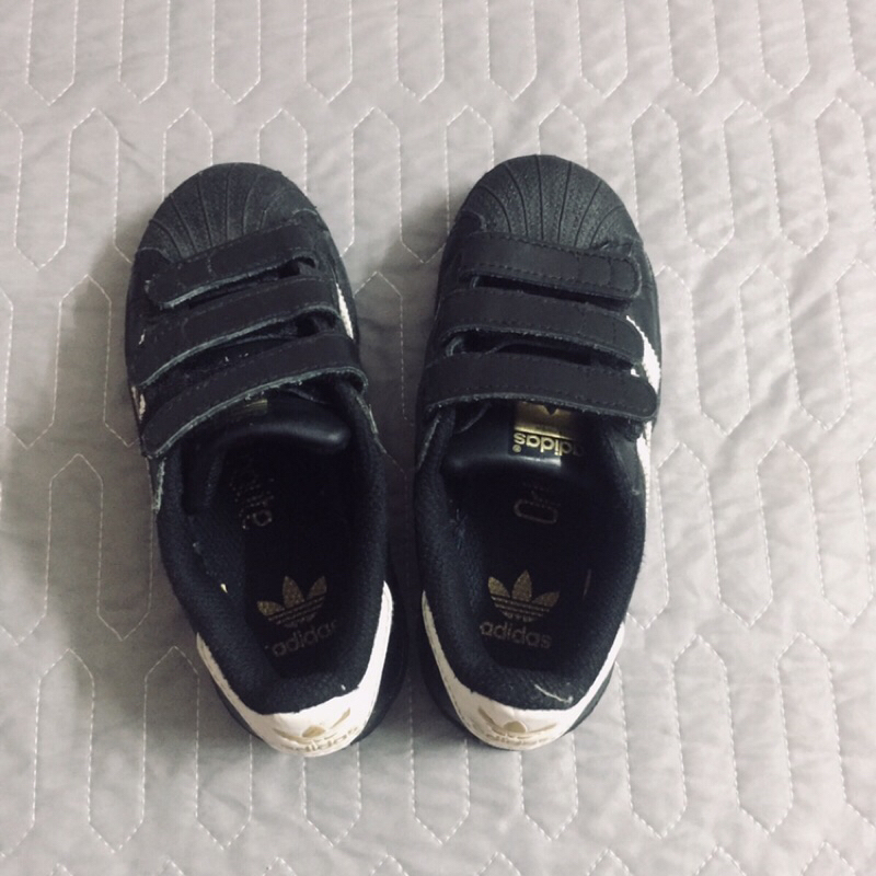 Giày Adidas bé trai size 28,5 cm 2hand