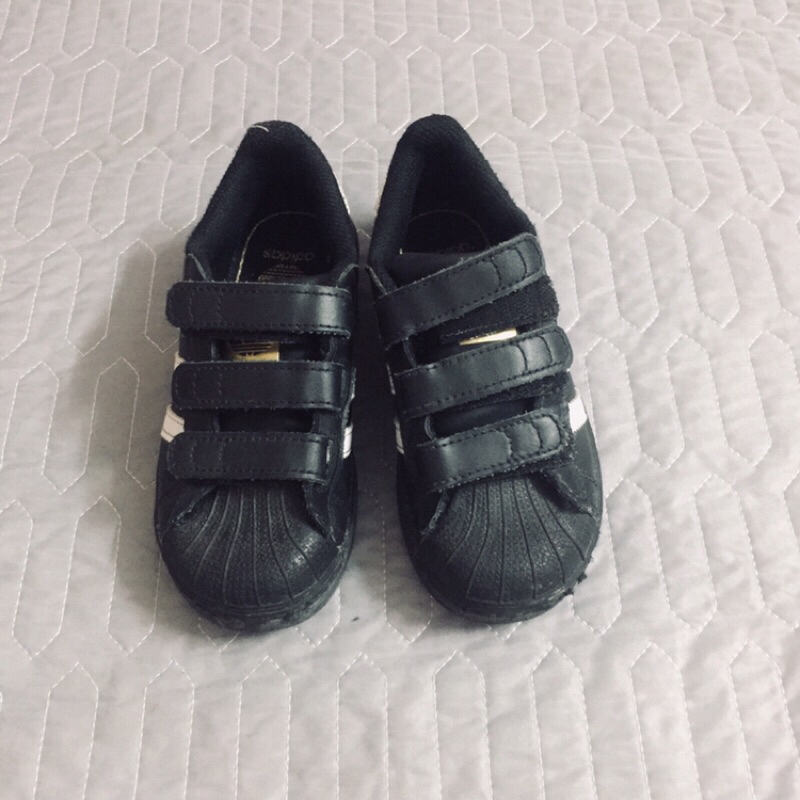 Giày Adidas bé trai size 28,5 cm 2hand