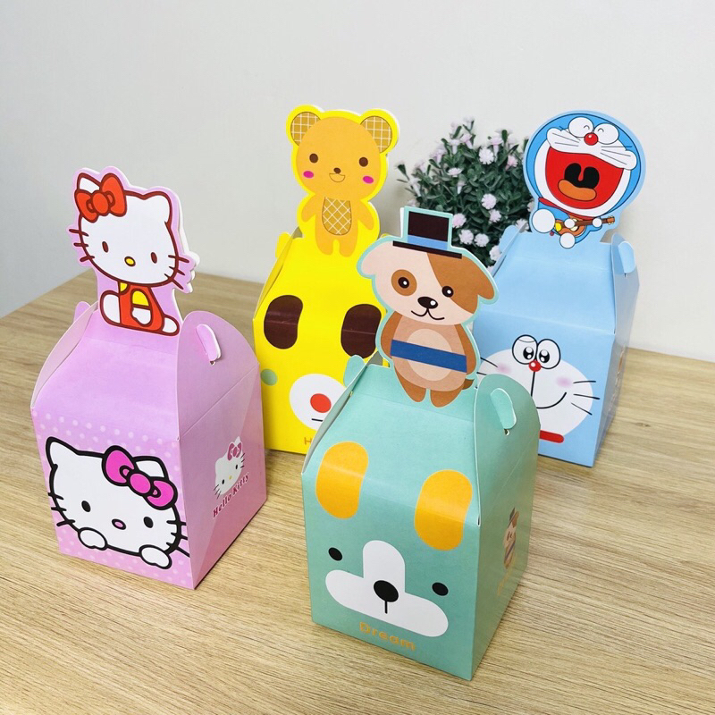Hộp Quà Giấy Dễ Thương