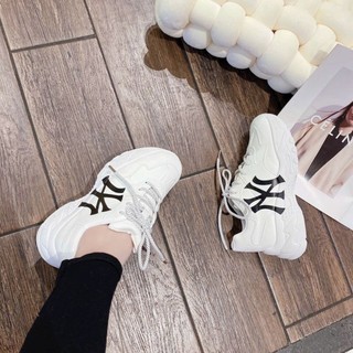 Giày thế thao, giày sneaker siêu xinh