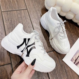 Giày thế thao, giày sneaker siêu xinh