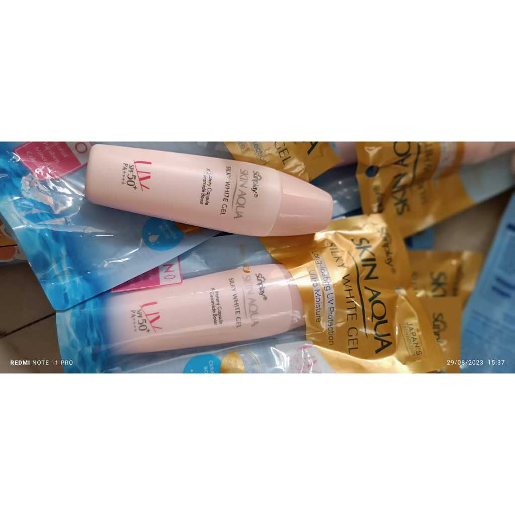 Gel chống nắng Sunplay Skin Aqua dưỡng da trắng mịn SPF 50+/PA++++ 30g