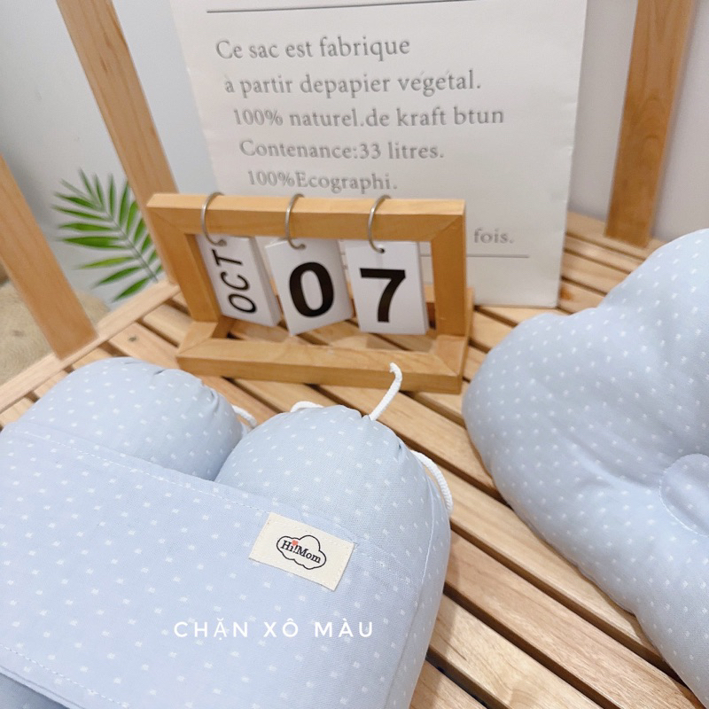 Bộ chặn Xô muslin  kèm gối đám mây họa tiết chấm bi HiMom - sản phẩm cho bé sơ sinh