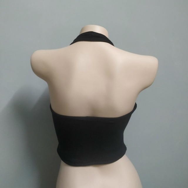 Croptop thun gân cutout đen trắng sexy