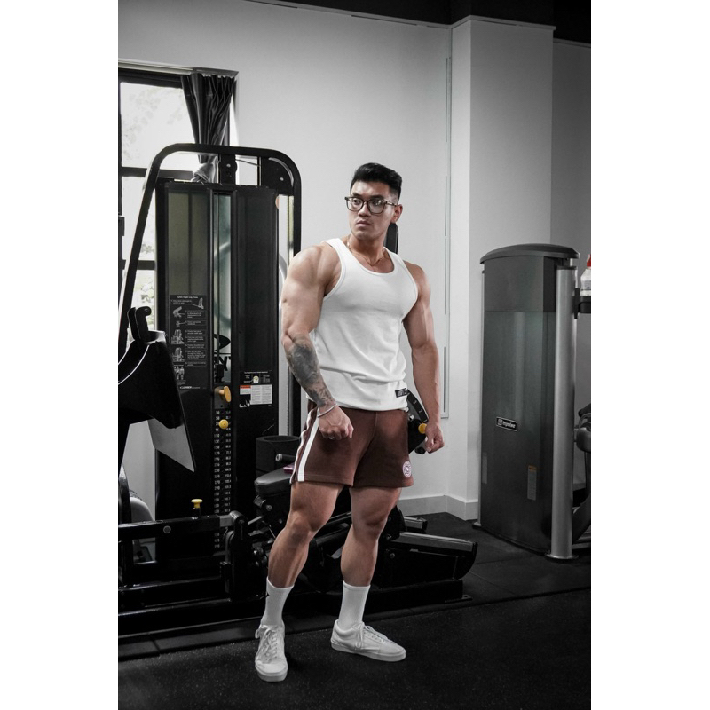 Quần short ngắn thể thao Young La x Cbum 2 sọc 6inch thun da cá