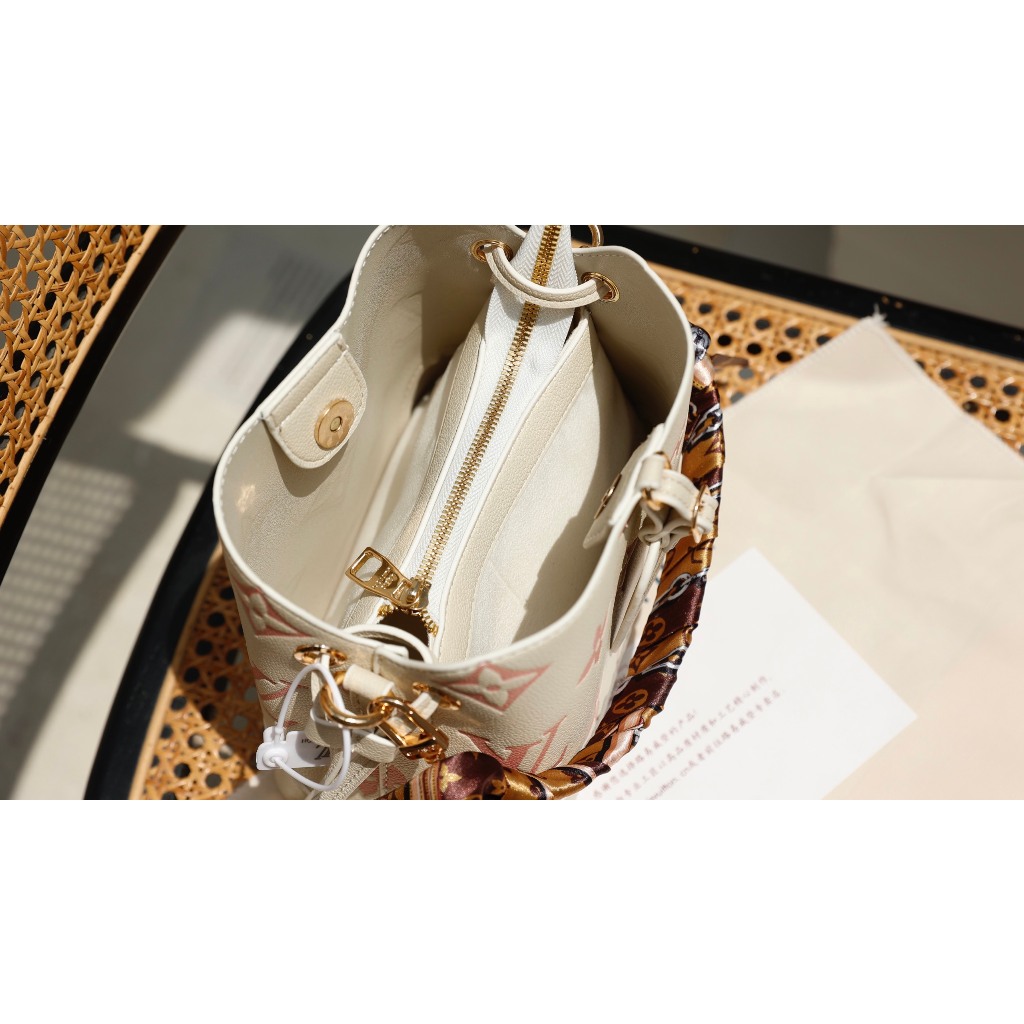 TÚI LV NEO DA BÒ SZ21