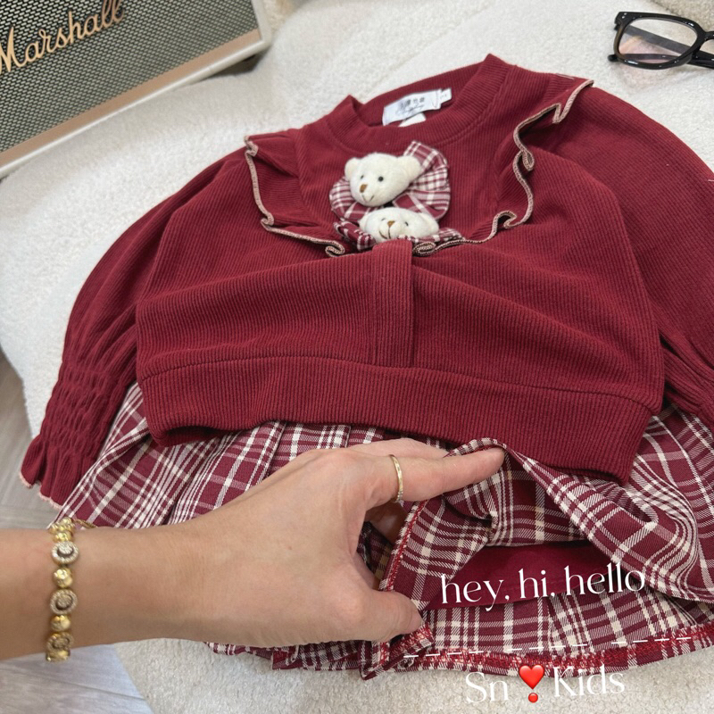 SET VÁY LEN NHUNG KÈM GẤU CHO BÉ 🎁 MUa 1 TẶNG 1 🎁 SET ÁO TIỂU THƯ CHẤT LEN NHUNG KÈM CHÂN VÁY KẺ DẬP LI HÀN QUỐC CHO BÉ