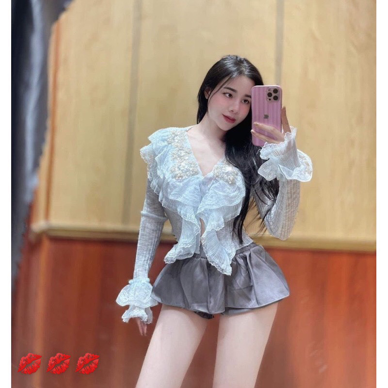 Áo len mỏng đính đá hình bông hoa tay ren xinh xắn