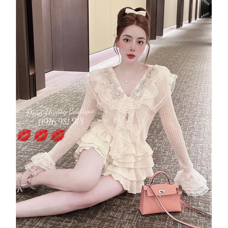 Áo len mỏng đính đá hình bông hoa tay ren xinh xắn