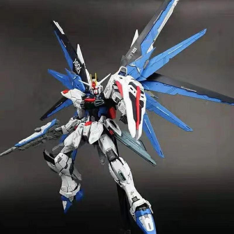 Mô hình Robot Suzaku Free Attack Blue HG 1/144 Chất liệu nhựa siêu đẹp