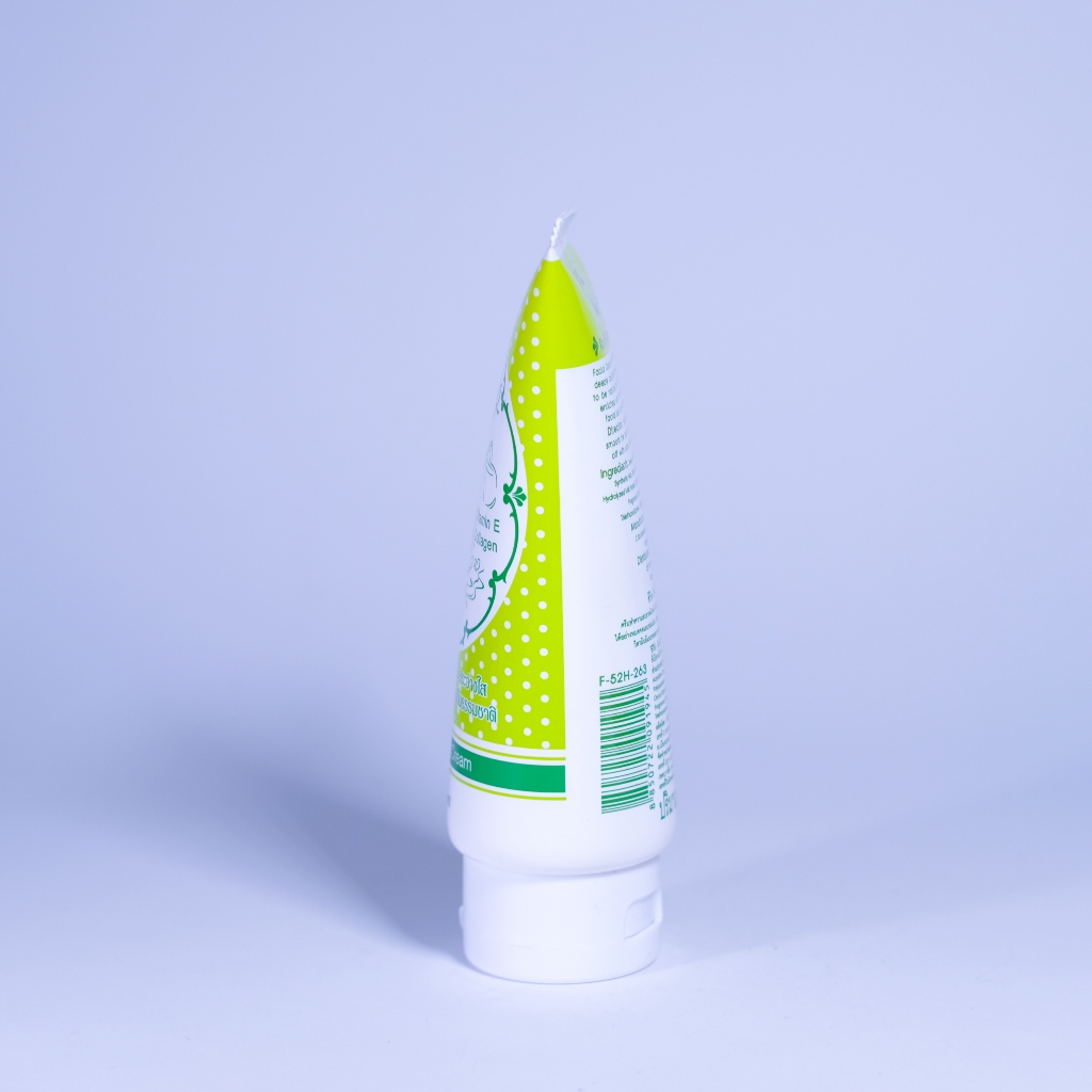 Sữa rửa mặt gạo thái lan