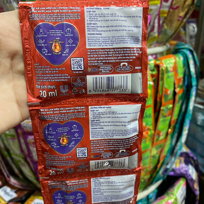 1 Dây Nước xả vải Comfort hương nước hoa Jennie Quyến Rũ 1 dây 10 gói