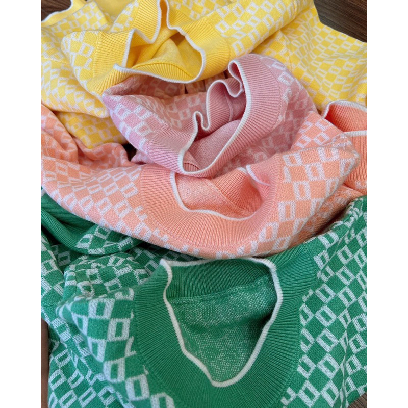 Áo len dệt kim hoạ tiết bo viền ZR