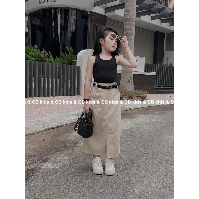 Chân váy thiết kế vải kaki mềm, co giản kết hợp áo dài tay or sát nách cho bé gái