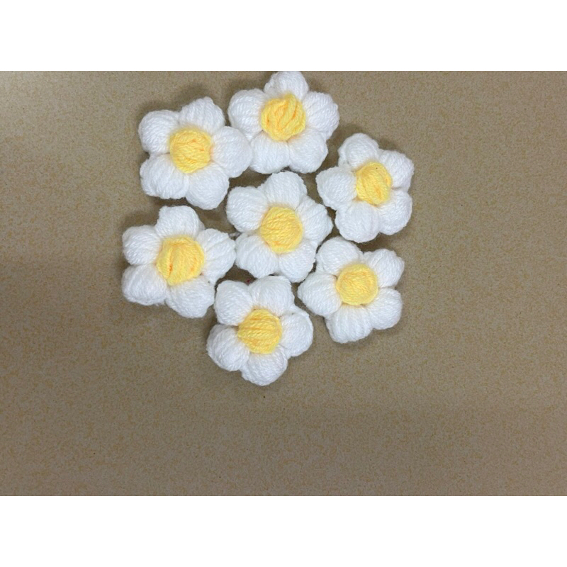 Ghim pin cài áo hình bông hoa len,trang trí
