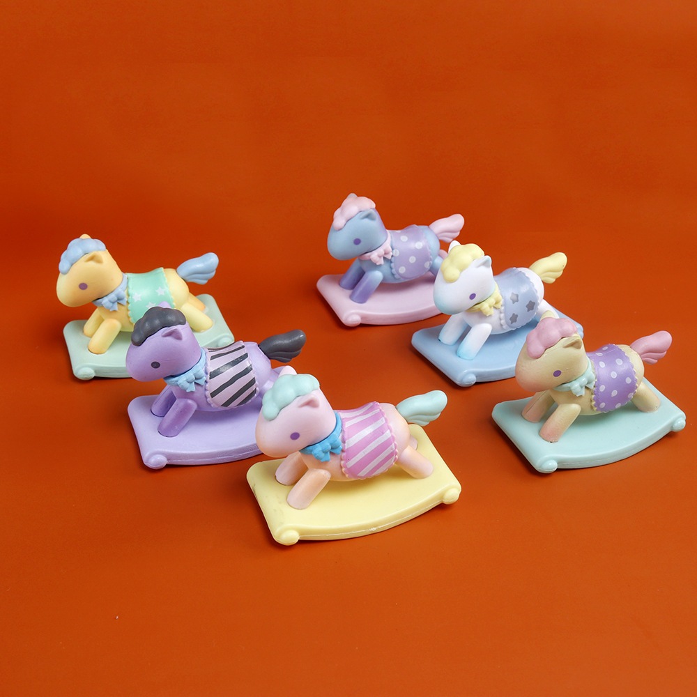Sanrio anime, búp bê mô hình ngựa bập bênh. Bộ sưu tập nhân vật Sanrio cưỡi ngựa đáng yêu. Mô hình trang trí Sanrio
