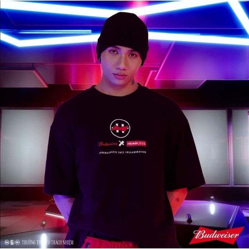 Áo Budweiser màu đen huyền thoại