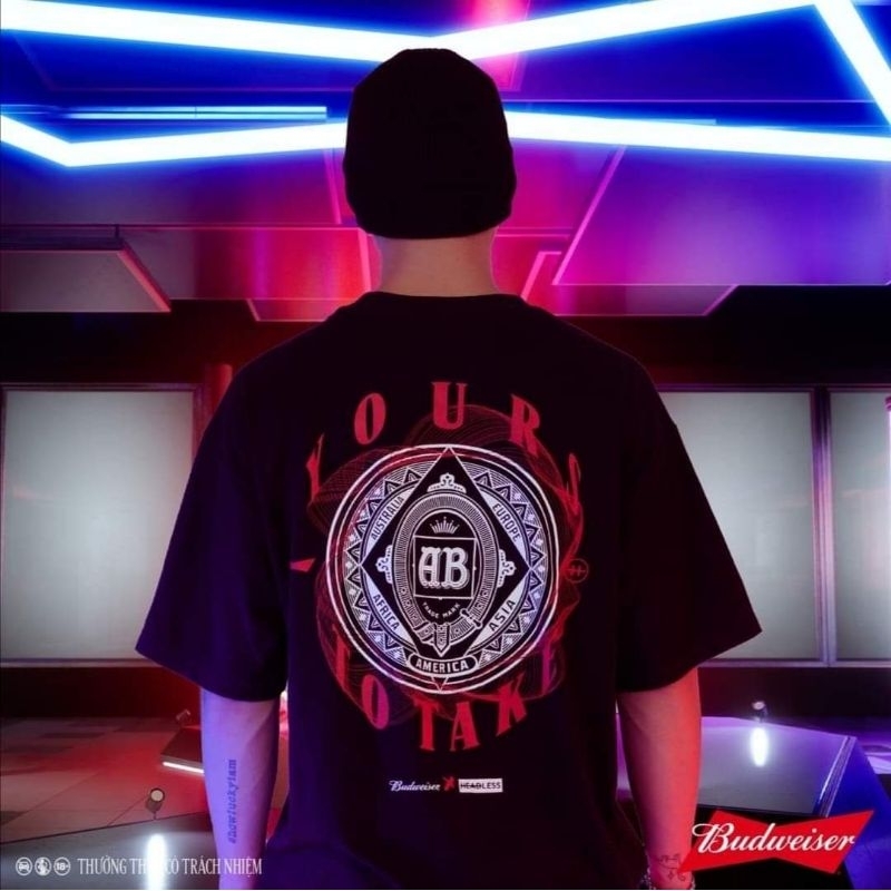 Áo Budweiser màu đen huyền thoại