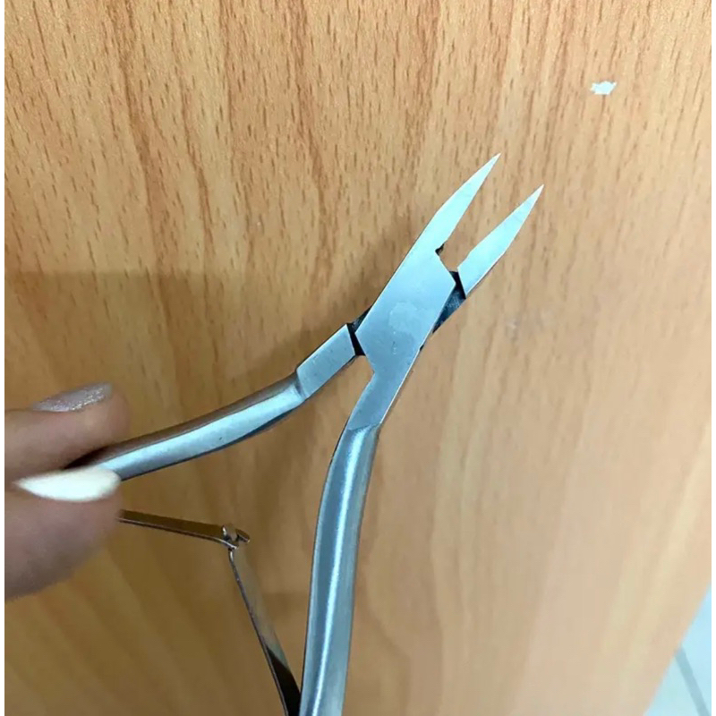 Kìm Bấm Khoé Móng Mũi Dài Chất Liệu INOX CAO CẤP